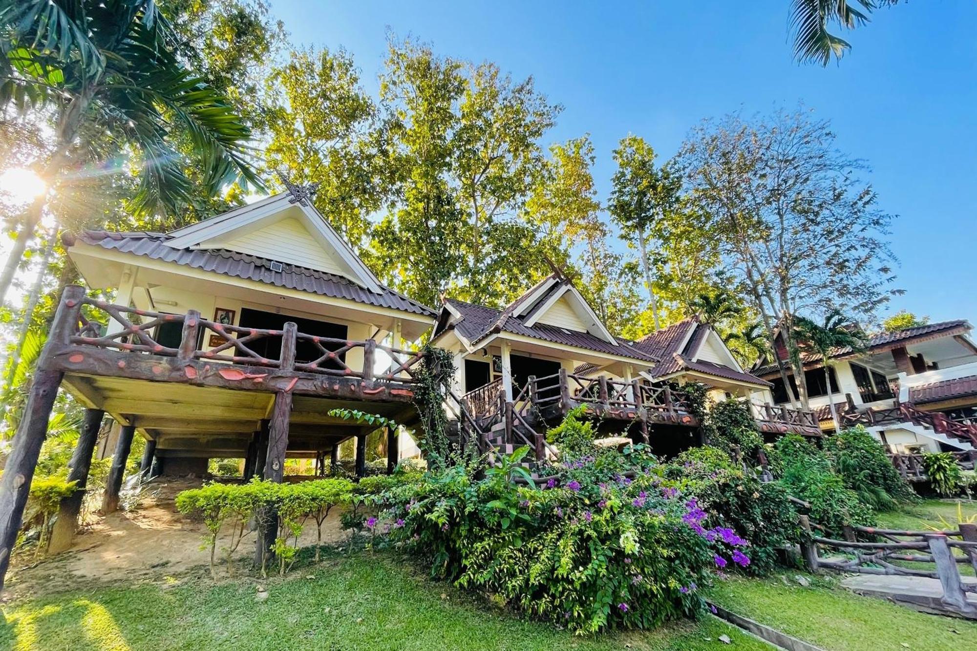 Baan Rim Kwai Paerimnam Resort Канчанабури Екстериор снимка