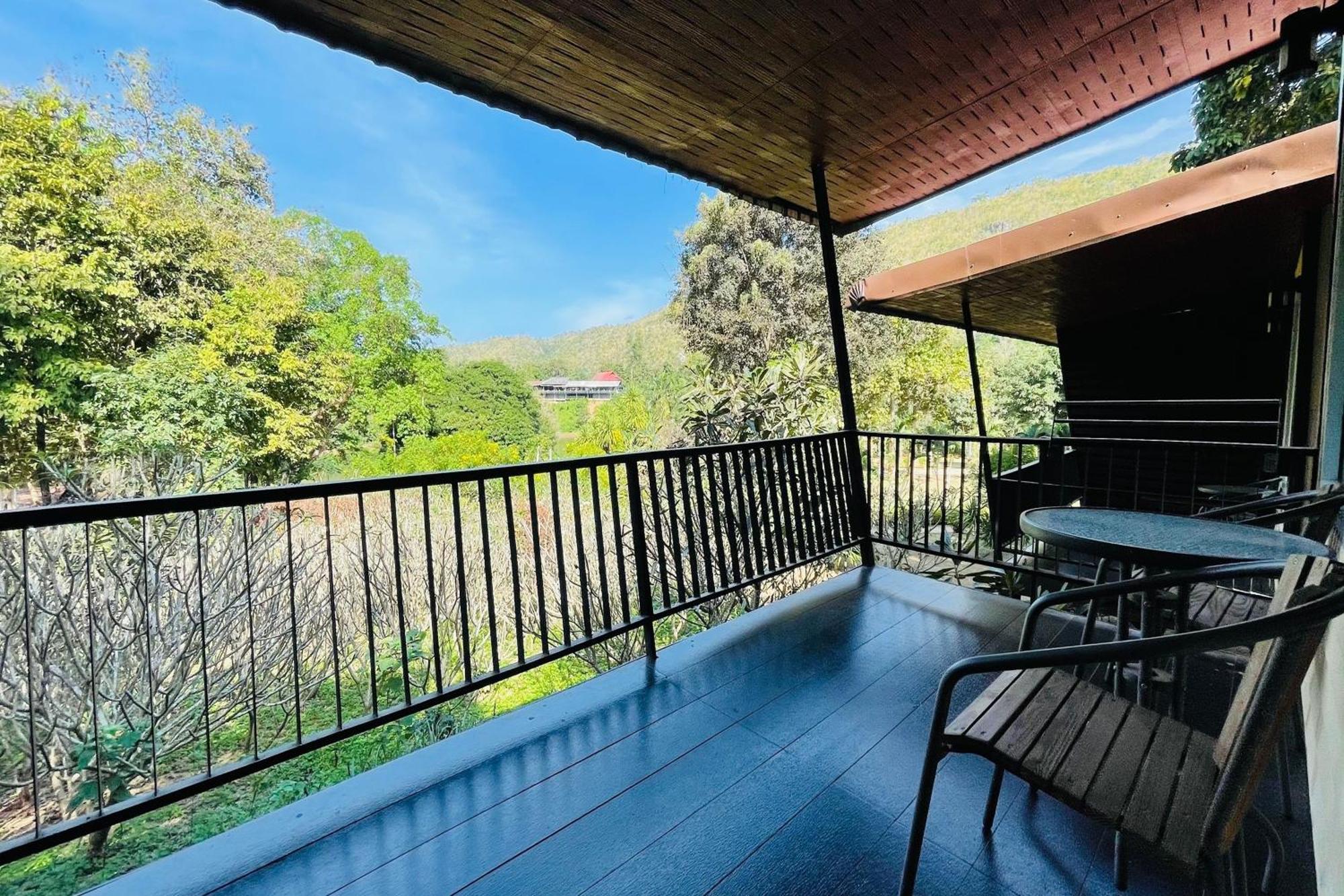 Baan Rim Kwai Paerimnam Resort Канчанабури Екстериор снимка