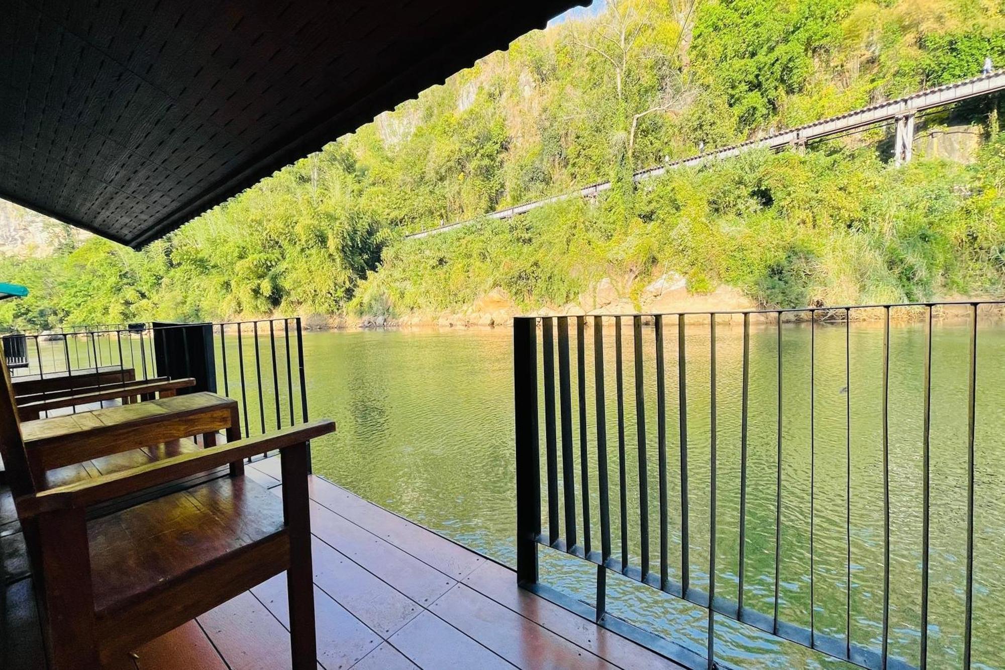 Baan Rim Kwai Paerimnam Resort Канчанабури Екстериор снимка